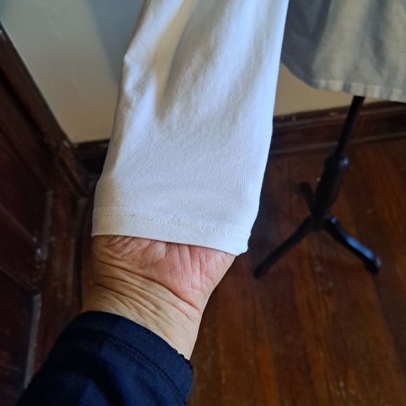 Kuyigo Size Md Mens Pullover...4 Button Henley..White - Picture 2 of 7